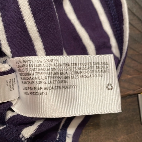 Isabel maternity top. Size small. - Picture 11 of 11